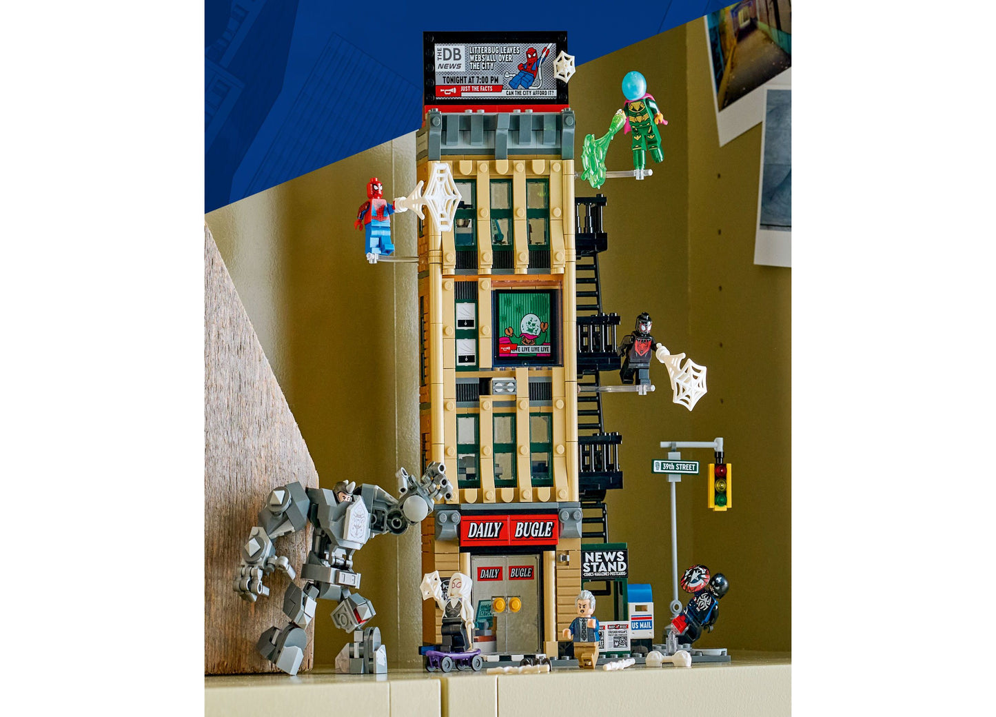 LEGO Marvel Spider-Man vs. Mysterio: 781-Piece Daily Bugle Showdown