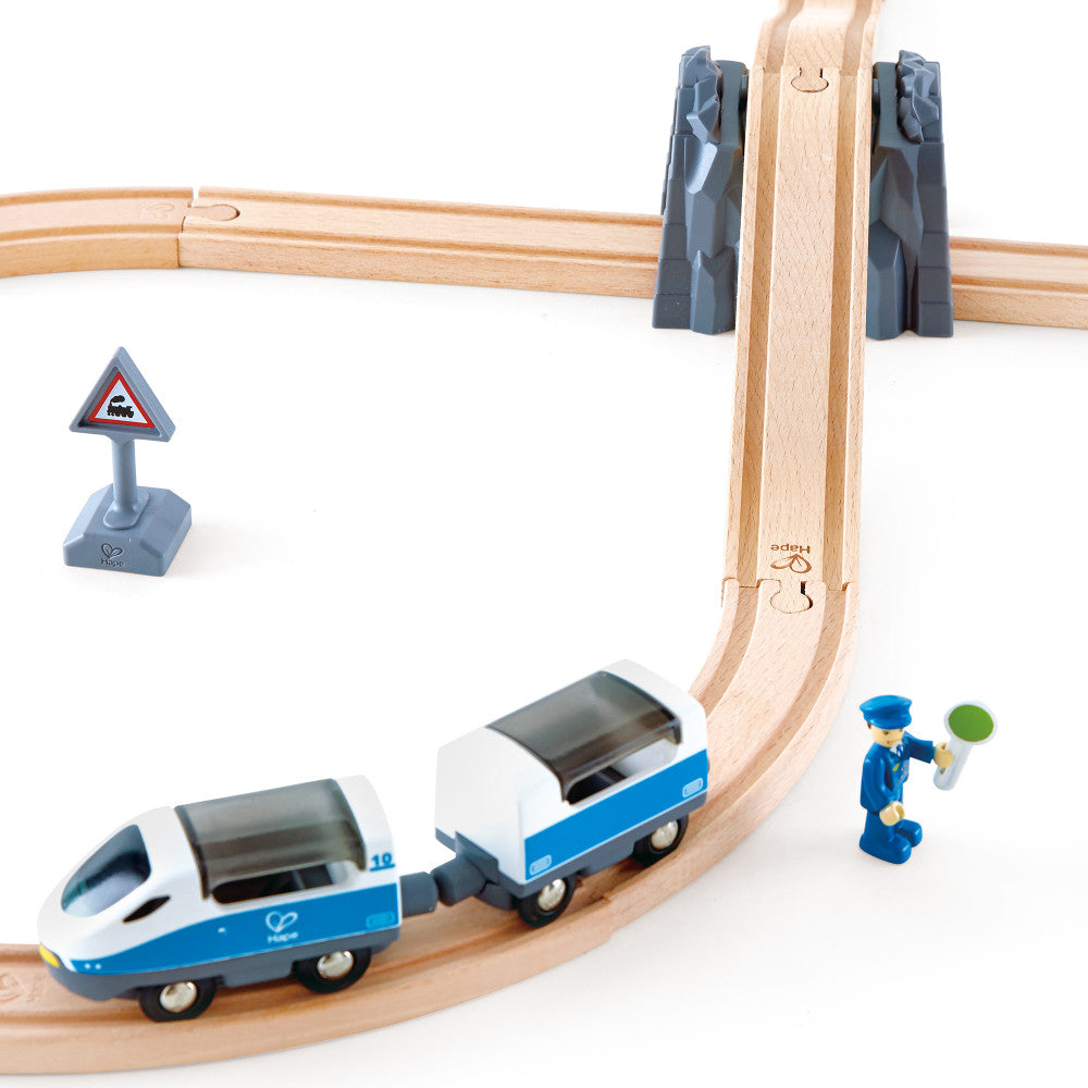 Hape: Passenger Train Set - Figure 8 Track Railway Set
