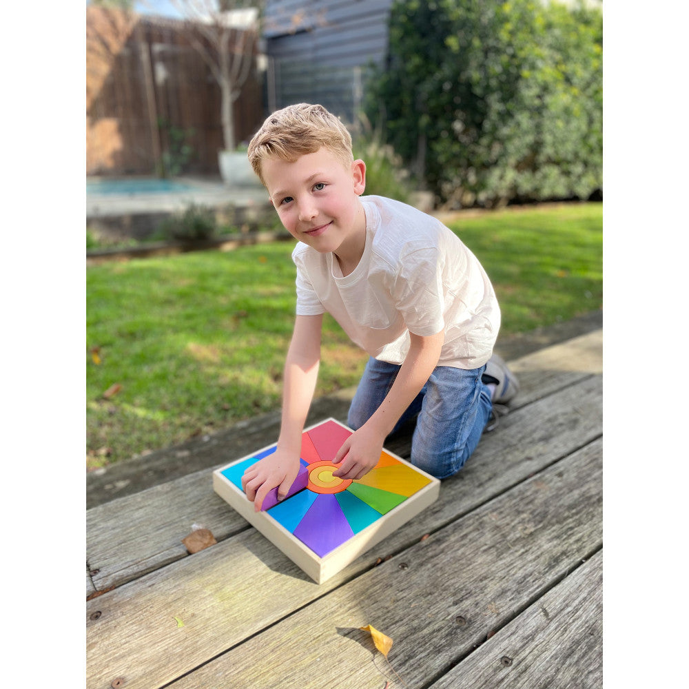 The Freckled Frog Sunny Colors – Wooden Sun Puzzle & Playset