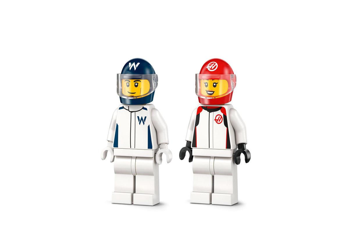 LEGO City F1 Williams & Haas Race Cars Building Set with two minifigure drivers in blue and red racing helmets