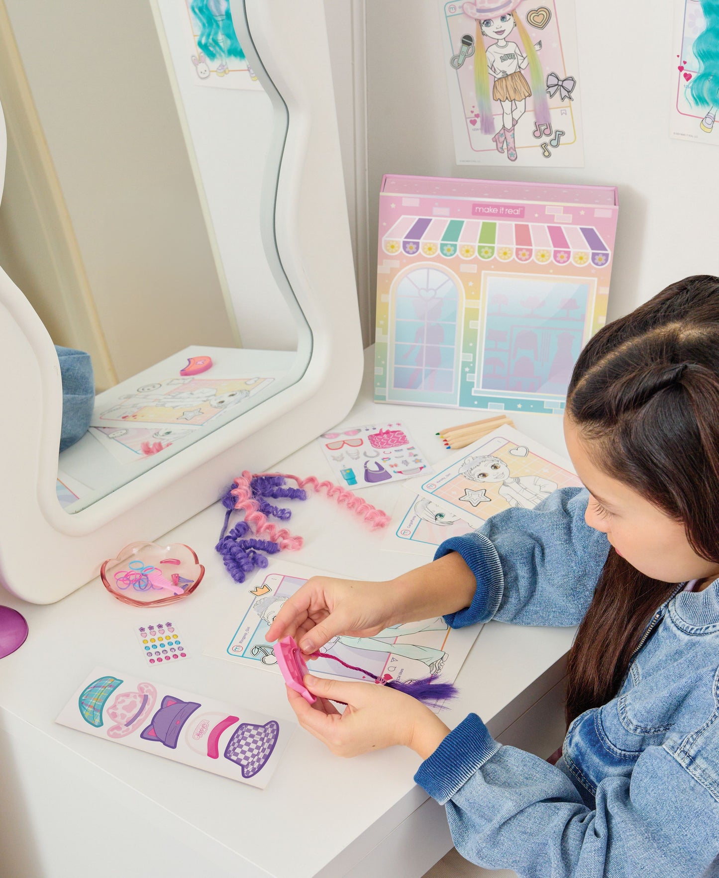 Make It Real Salon Style Fashion Studio - Multicolor