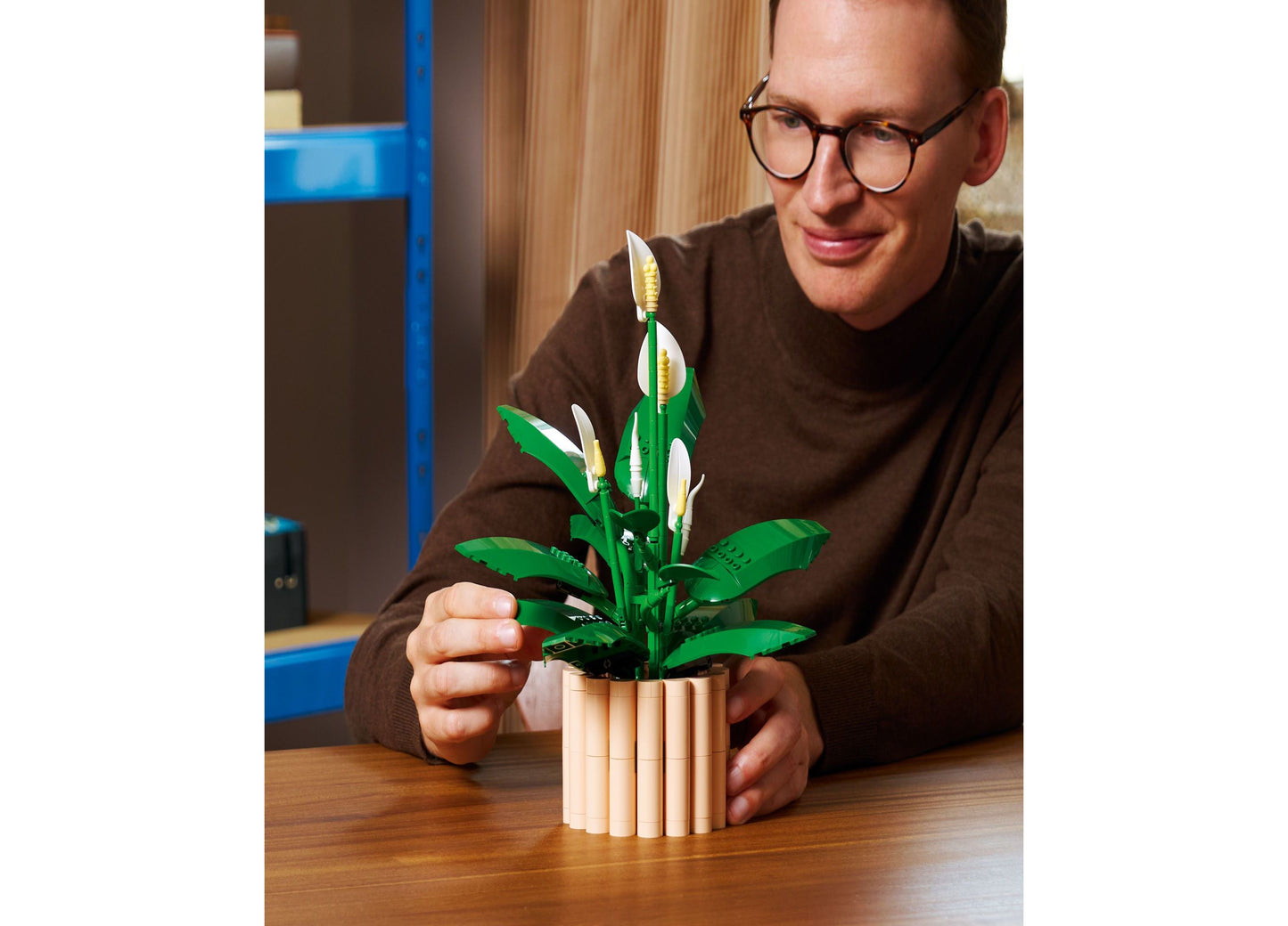 LEGO® Botanicals Peace Lily Flower Model Kit 474 Pieces – Home Decor