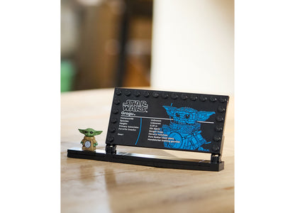 LEGO Star Wars Grogu Mandalorian Apprentice Building Set with green Grogu minifigure and blue character info plaque