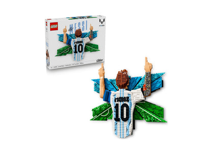 LEGO Lionel Messi Celebration 43018 building set with blue and white jersey, green field, and tan trophy pieces