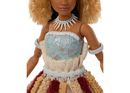Disney Princess Collector Moana Fashion Doll, Live-Action Ceremonial Look, Shell Accessory, Collectible Doll