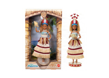 Disney Princess Collector Moana Fashion Doll, Live-Action Ceremonial Look, Shell Accessory, Collectible Doll