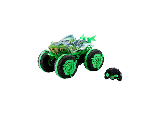 Hot Wheels Monster Trucks Great Bite green RC car with remote control