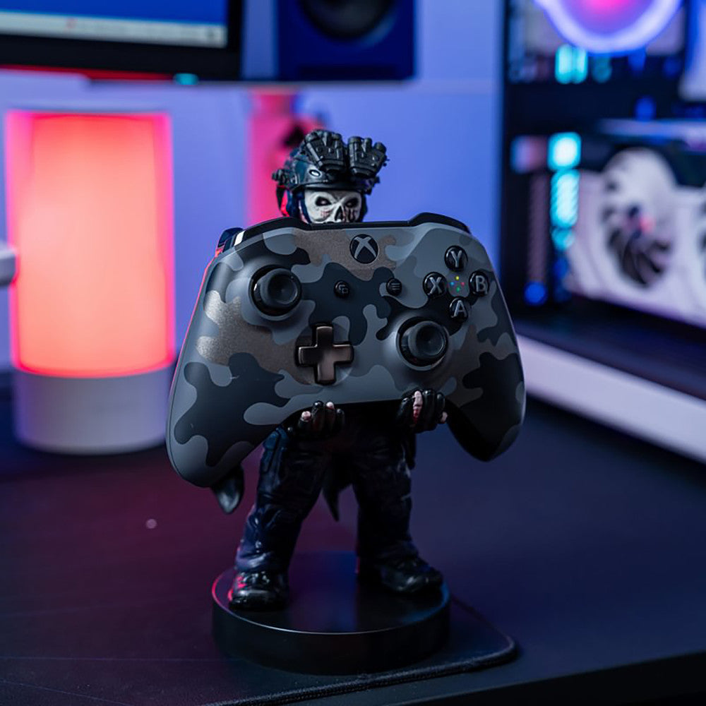 Exquisite Gaming: Call Of Duty: Zombie Ghost - Cable Guys Original Controller & Phone Holder