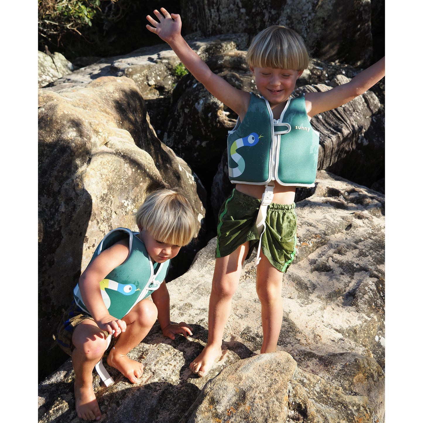 Sunnylife Into The Jungle Float Vest neoprene swim aid with safety strap in green